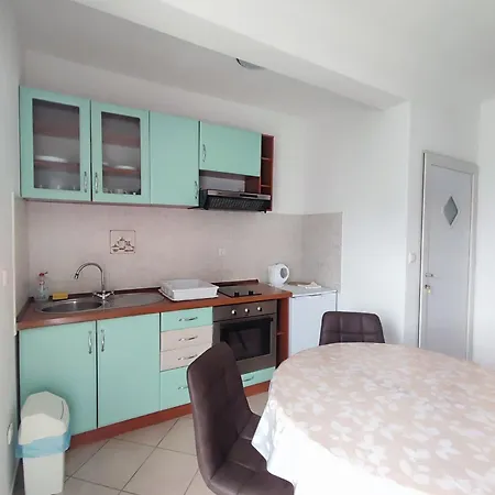 Ravkin Apartment *